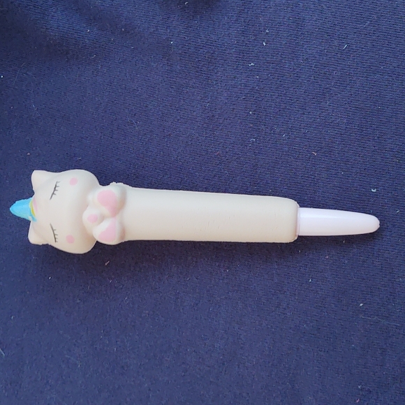 Squishy Unicorn Pen - Picture 8 of 8
